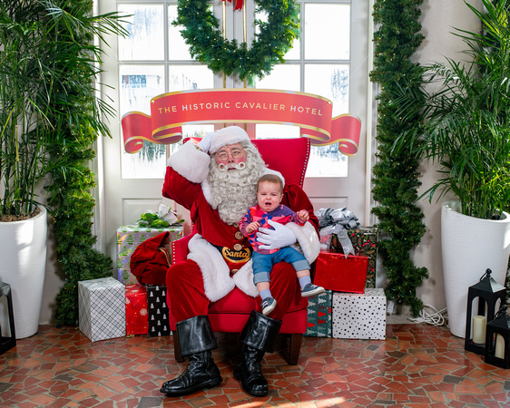 122224CavSanta14