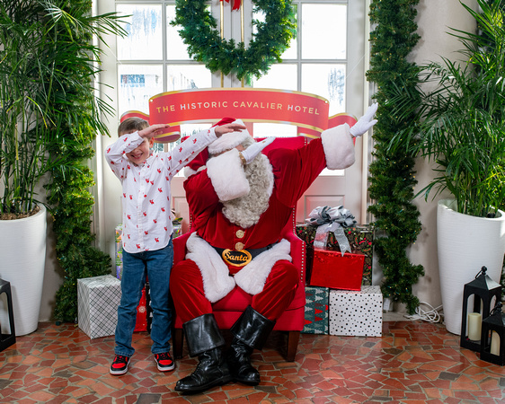 122224CavSanta11