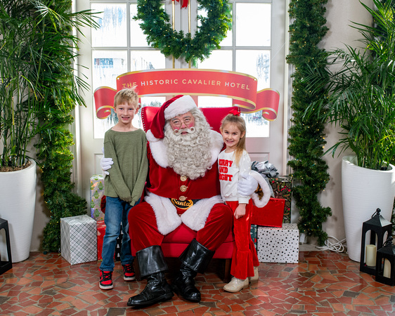 122224CavSanta08